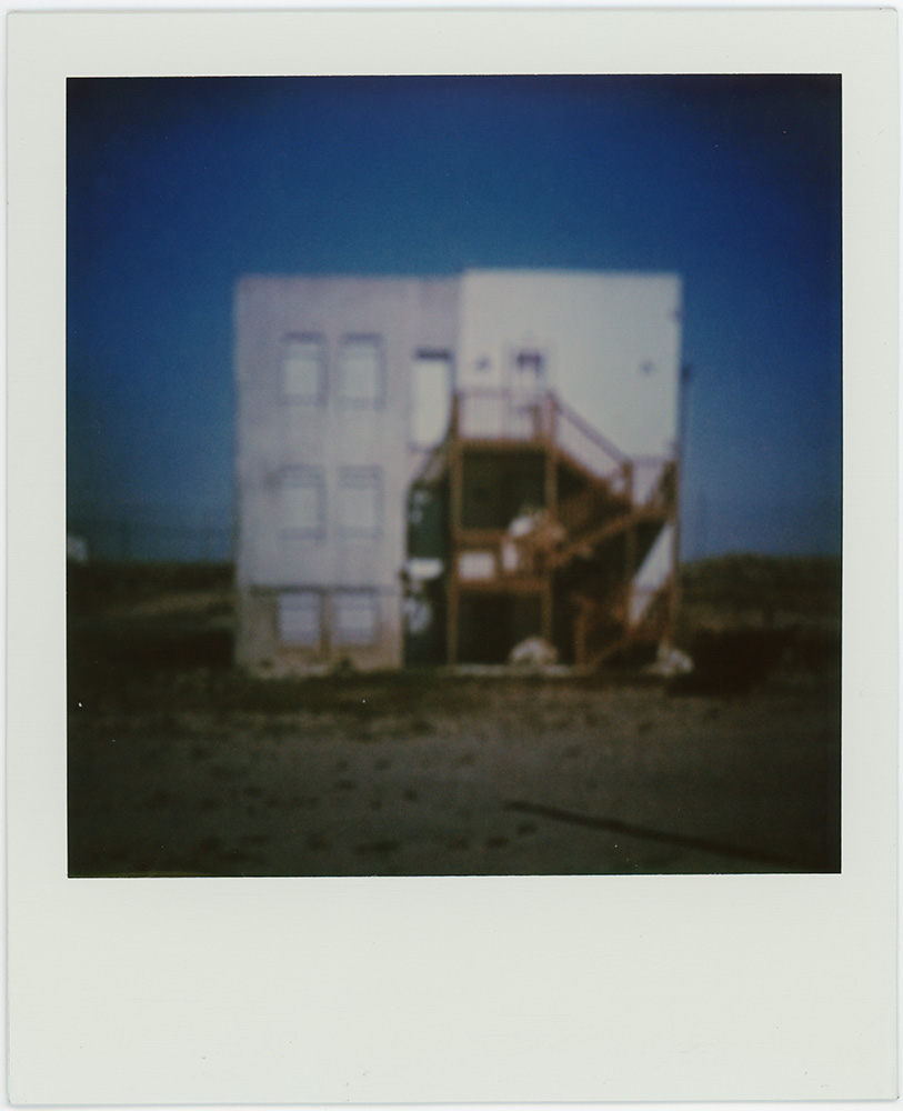 Polaroid 16